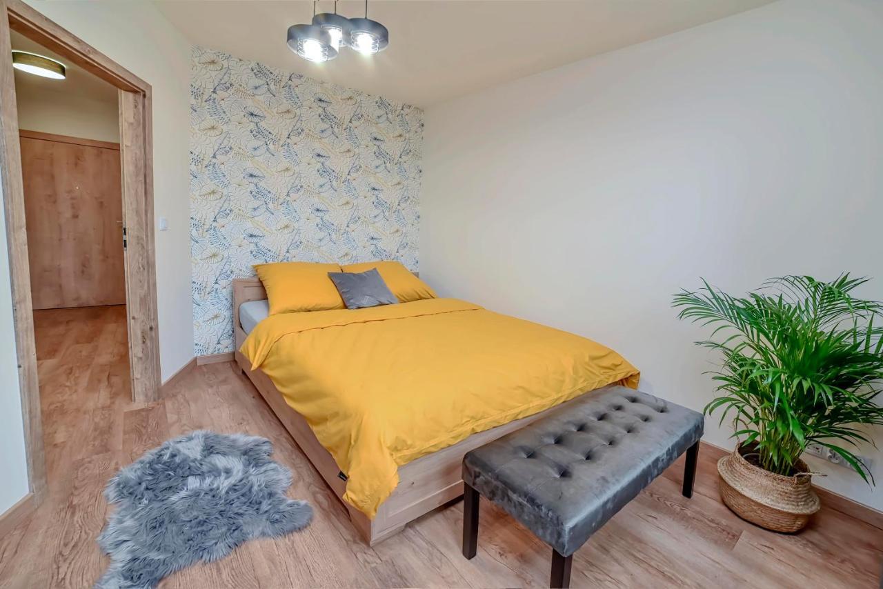 Апартаменты Apartament Na Zlotej Podkowie Глогов Экстерьер фото